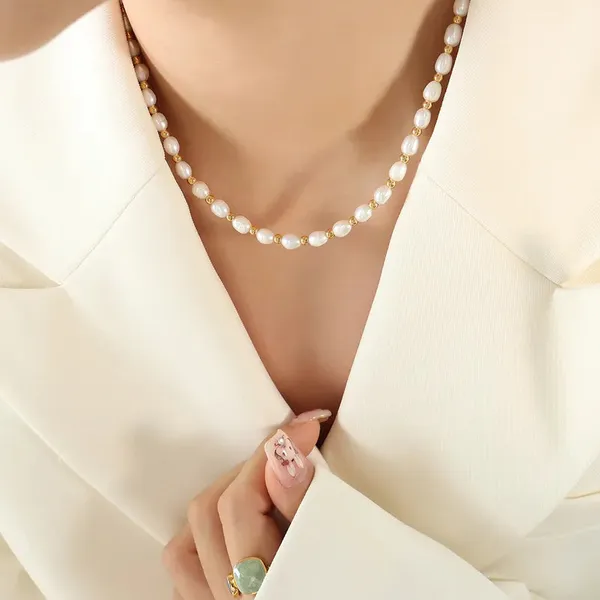Gold_Pearl_Necklace_For_Women